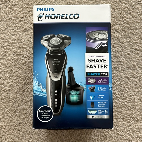 Brand New Philips Norelco Turbo Powered Shave Faster Shaver 5750 - Picture 1 of 7